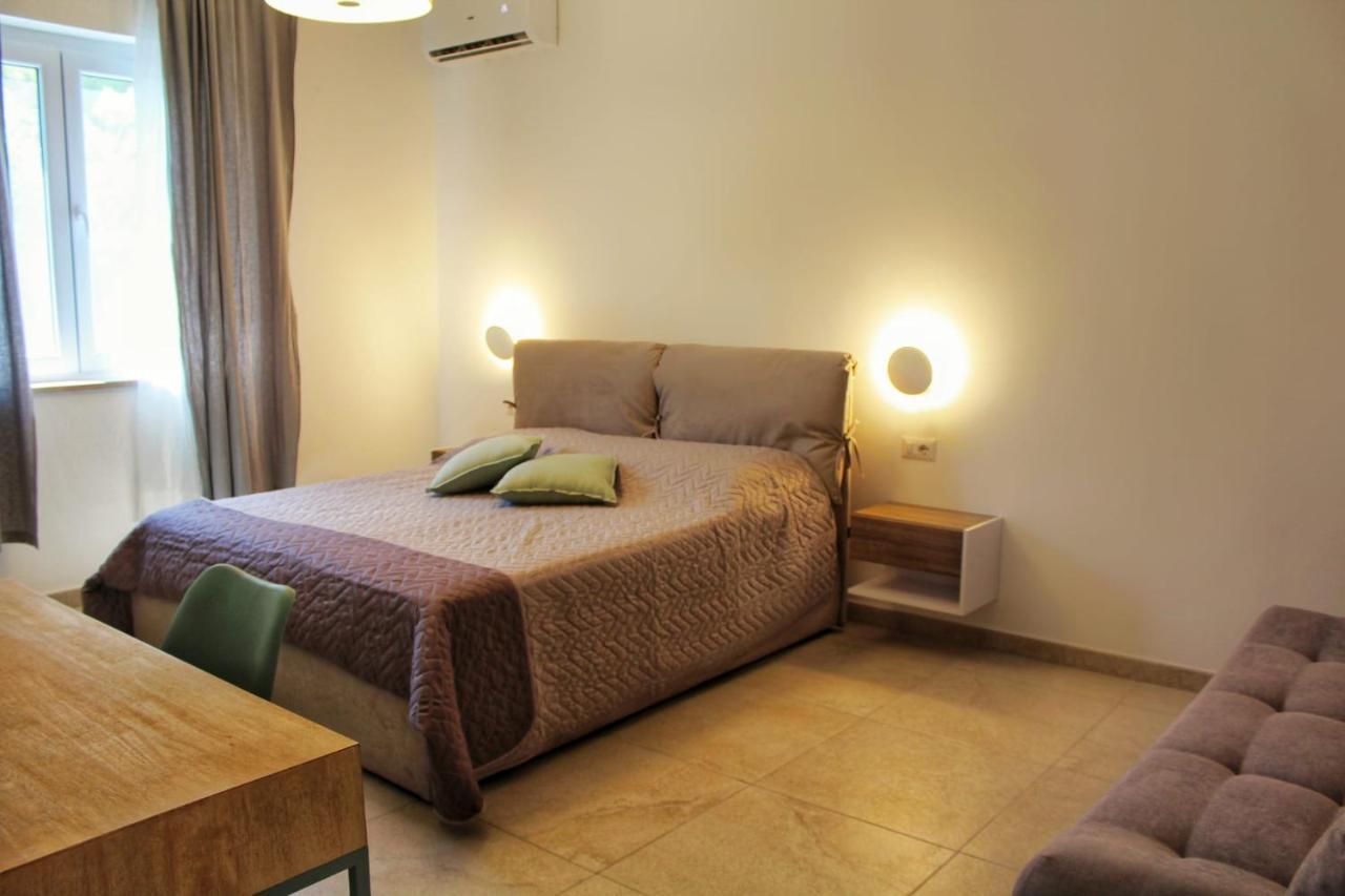 Costa Merlata Suite B&B Ostuni Villanova di Ostuni Luaran gambar